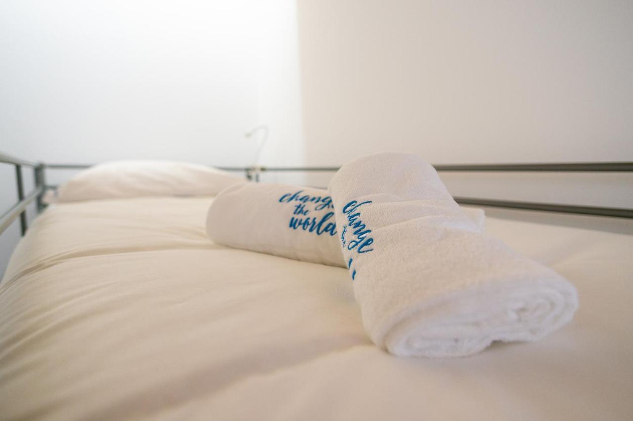 Change The World Hostels - Coimbra - Almedina ภายนอก รูปภาพ