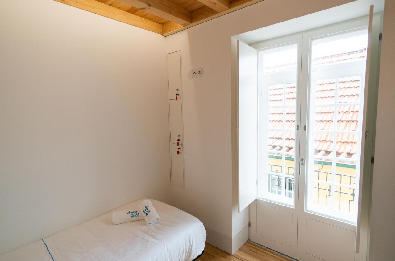 Change The World Hostels - Coimbra - Almedina ภายนอก รูปภาพ