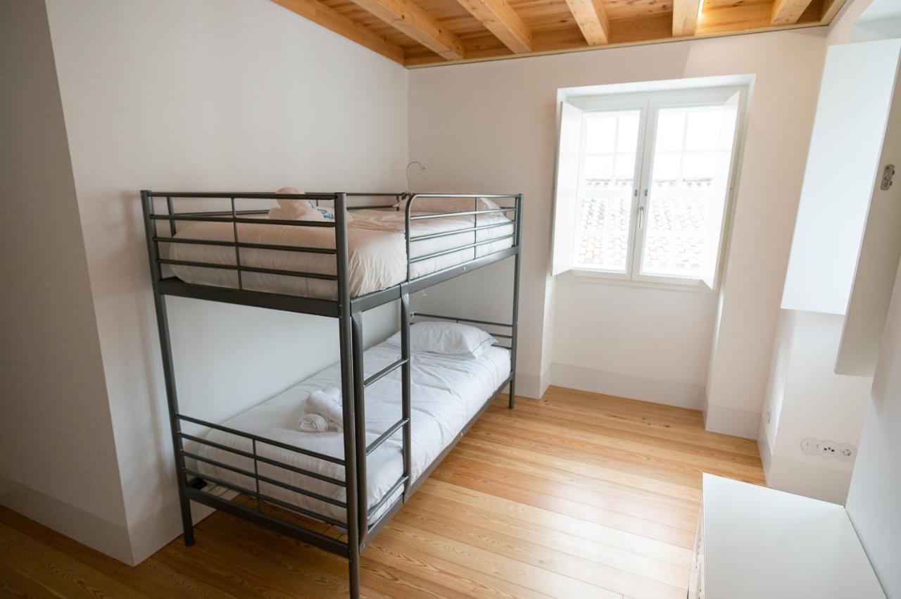 Change The World Hostels - Coimbra - Almedina ภายนอก รูปภาพ