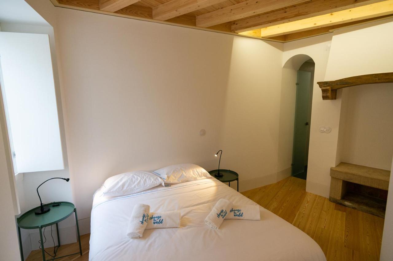 Change The World Hostels - Coimbra - Almedina ภายนอก รูปภาพ