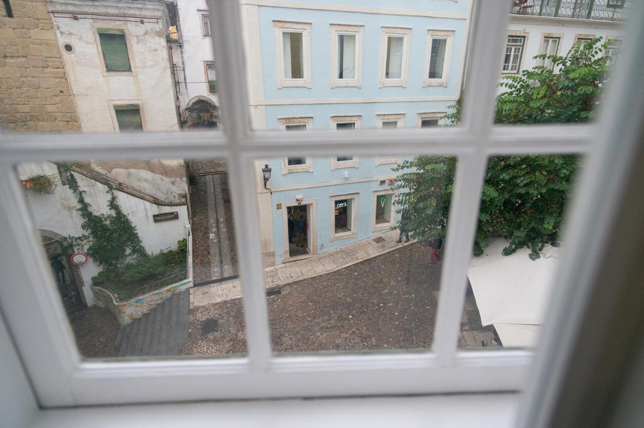 Change The World Hostels - Coimbra - Almedina ภายนอก รูปภาพ
