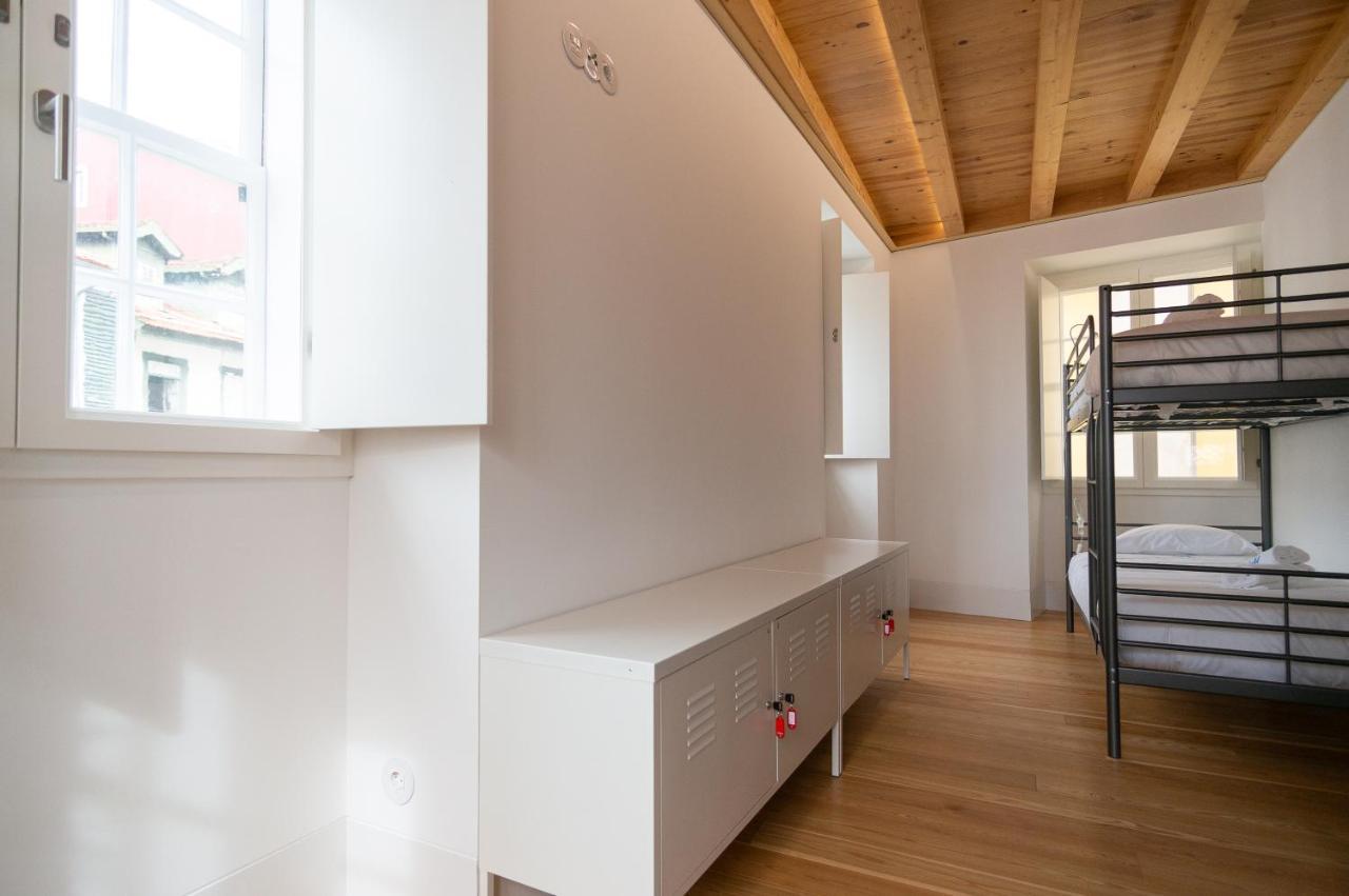 Change The World Hostels - Coimbra - Almedina ภายนอก รูปภาพ