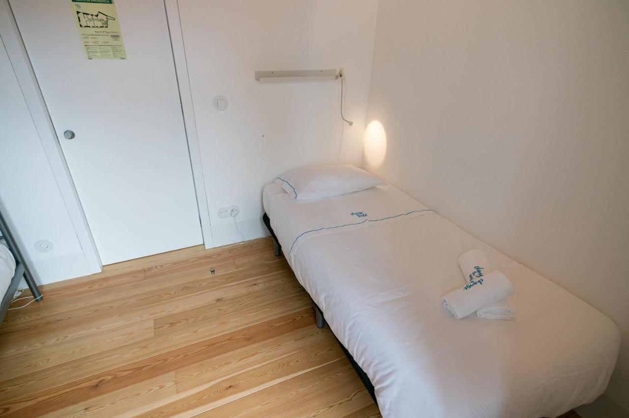 Change The World Hostels - Coimbra - Almedina ภายนอก รูปภาพ